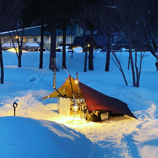 初の雪中タープ泊。薪ストーブ快適❗️
モンベルバロウバックゼロ！朝まで快眠でしたが、寝相が悪く、マット外の雪上で寝てました😓#るぽぽの森キャンプ場 #るぽぽの森 #雪中タープ泊 #ペンタシールド #薪ストーブキャンプ #ツノスタンド #ツノスタンドロング #snowpeak #スノーピーク #東北キャンプ #宮城キャンプ